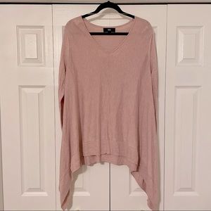 Mossimo light pink sweater with handkerchief hem